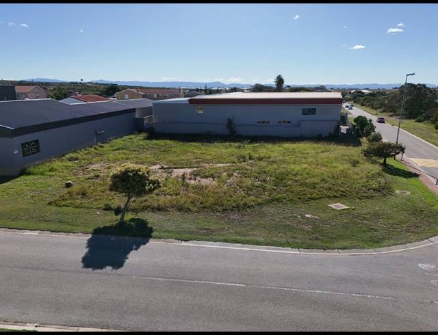 1,097M² VACANT LAND FOR SALE IN FOUNTAINS ESTATE